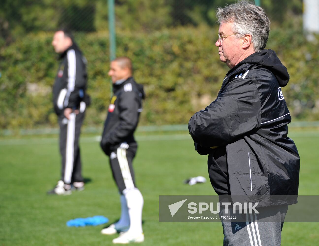 Guus Hiddink holds first training as Anji head coach