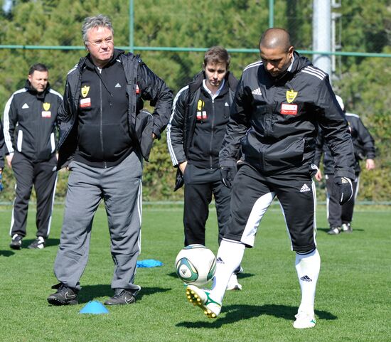 Guus Hiddink holds first training as Anji head coach