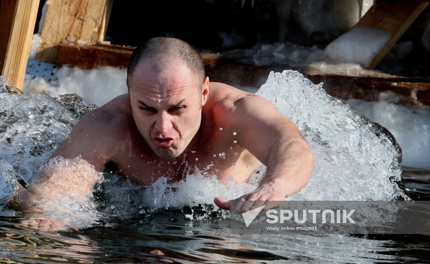 Ice swimming championships of Vladivostok