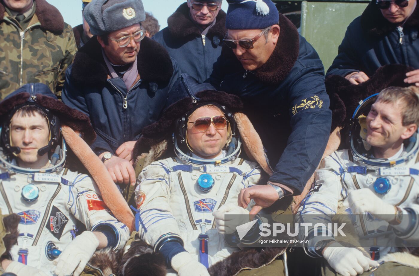Sergei Krikalev, Alexander Volkov and Klaus Dietrich Flade