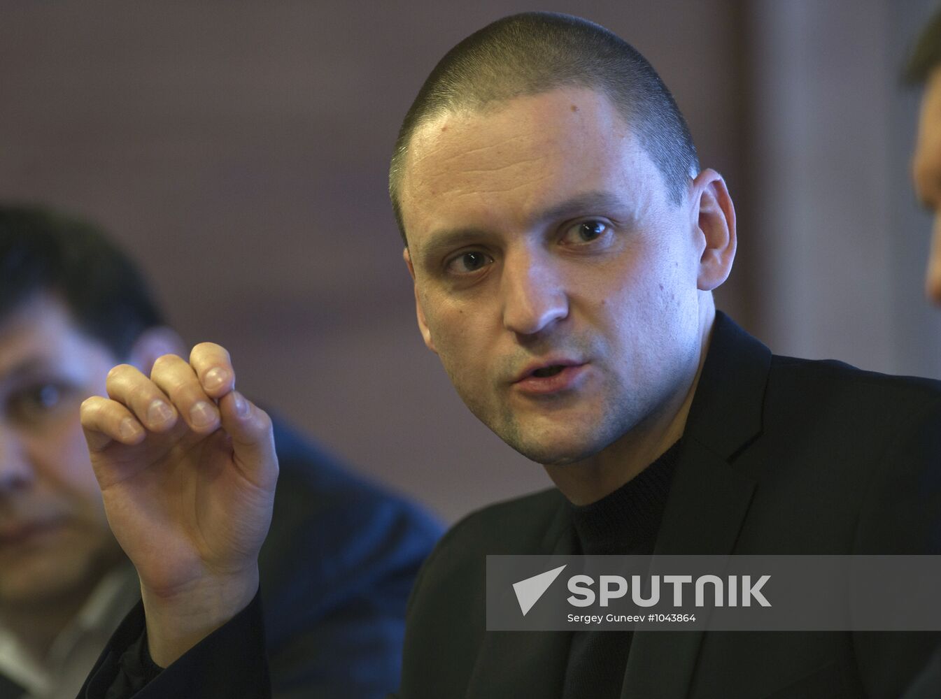 Sergei Udaltsov attends meeting at Gorki