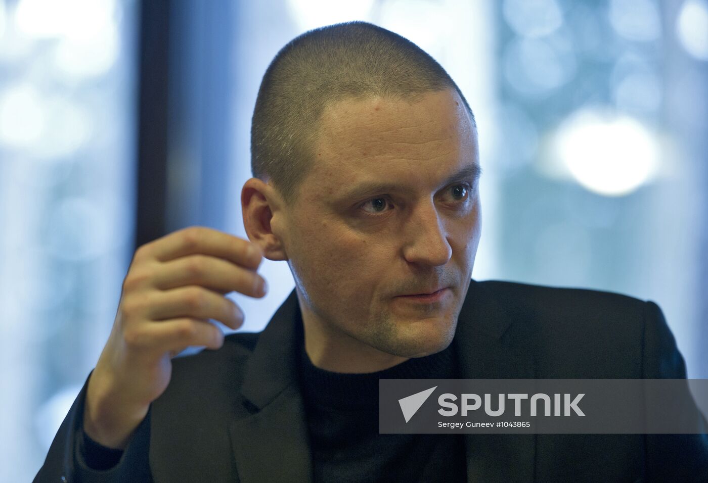 Sergei Udaltsov attends meeting at Gorki