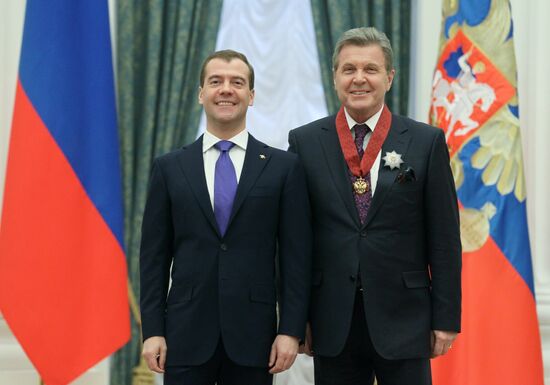 Dmitry Medvedev presents state awards in Kremlin