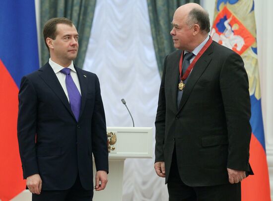 Dmitry Medvedev presents state awards in Kremlin