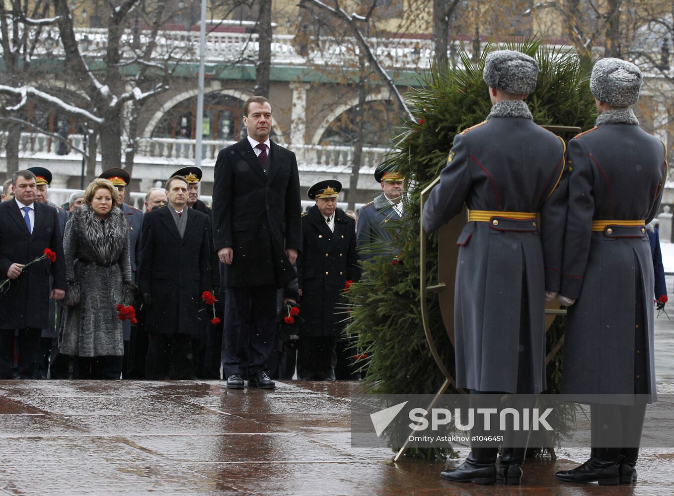 Dmitry Medvedev at Tomb of the Unknown Soldier on February 23