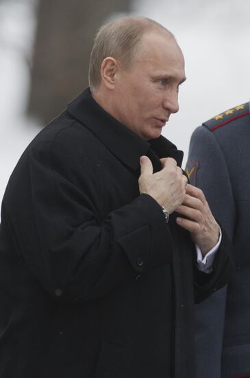 Vladimir Putin at the Tomb of the Unknown Soldier