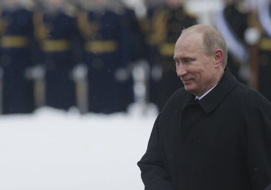 Vladimir Putin at the Tomb of the Unknown Soldier