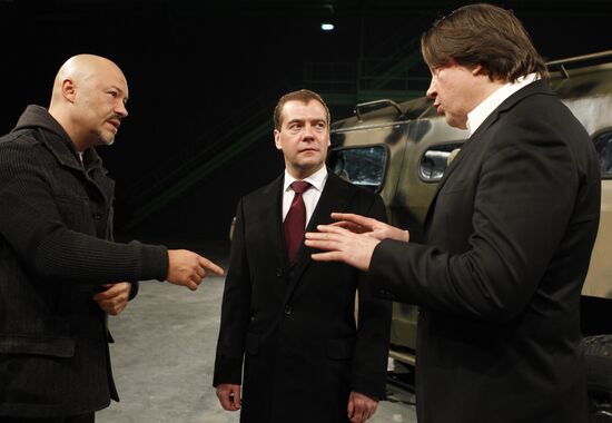 Dmitry Medvedev meets with South Ossetia battles veterans