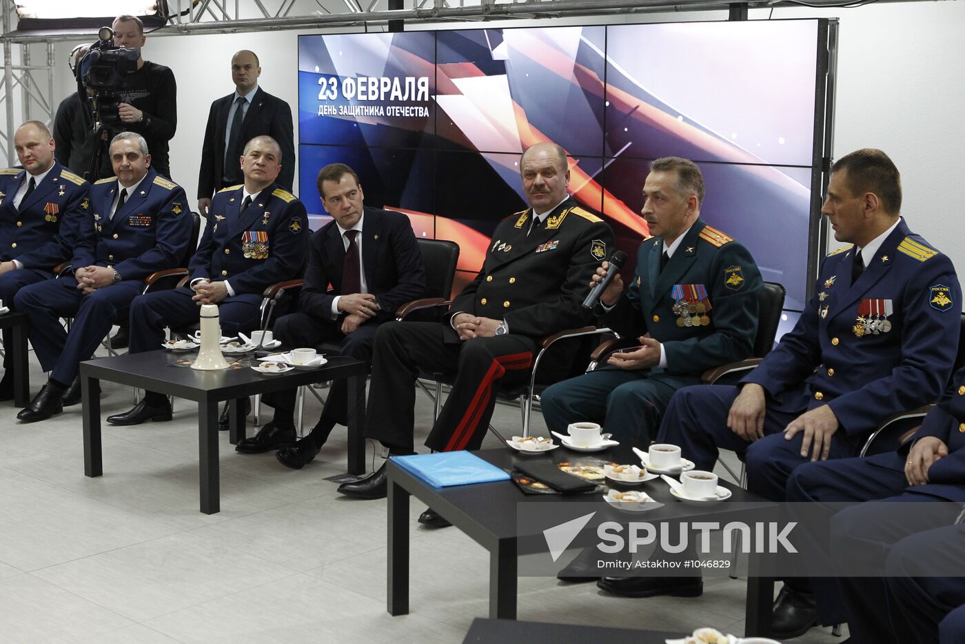 Dmitry Medvedev meets with South Ossetia battles veterans