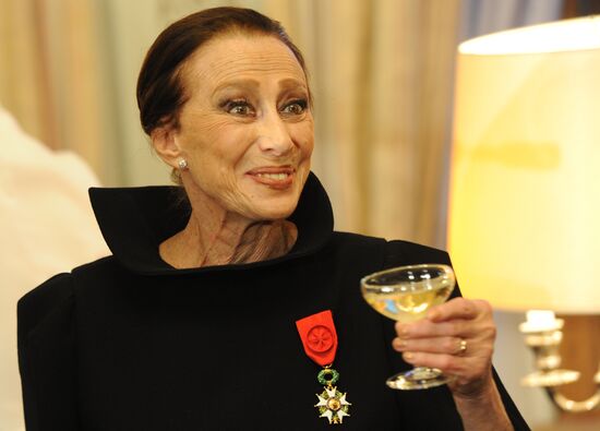 Order of Legion of Honor presented to Maya Plisetskaya