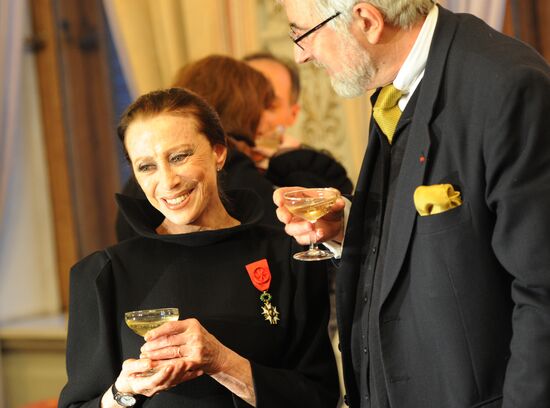 Order of Legion of Honor presented to Maya Plisetskaya