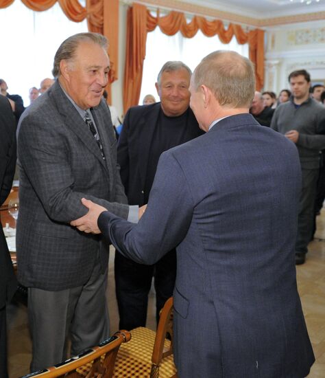 Vladimir Putin meets with players of the 1972 Summit Series
