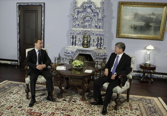 Dmitry Medvedev meets with Almazbek Atanbayev