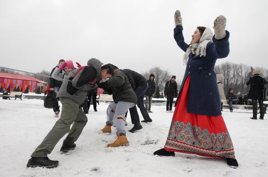Celebrating Shrovetide in Gorky Park