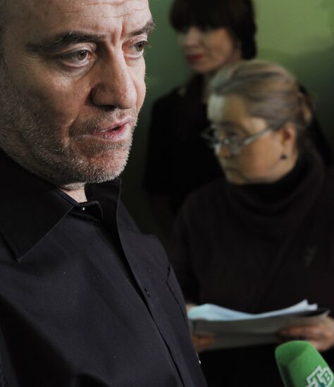 Dead Souls opera directed by Vasily Barkhatov