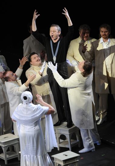 Dead Souls opera directed by Vasily Barkhatov