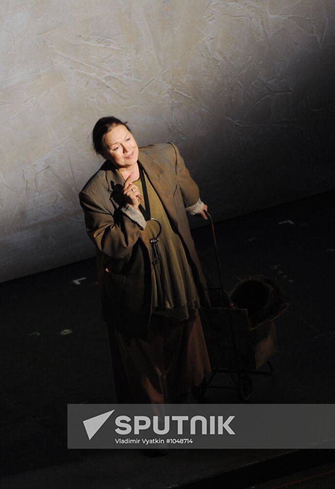 Dead Souls opera directed by Vasily Barkhatov