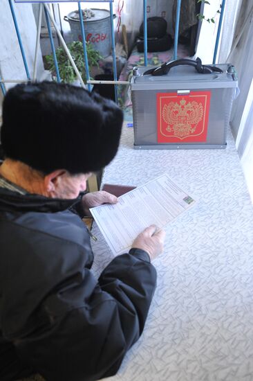 Early voting in Russian presidential elections