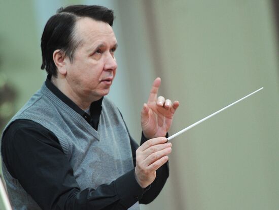 Viktoria Mullova's rehearsal with Russian National Orchestra