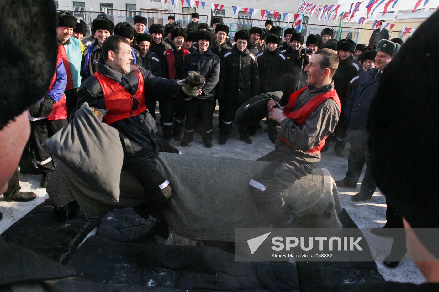 Shiroka Maslenitsa celebration in the colony № 12 in Omsk