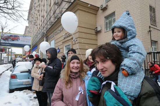 Big White Circle rally on Garden Ring