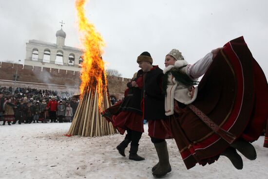 Celebrating Shiroka Maslenitsa in Veliky Novgorod