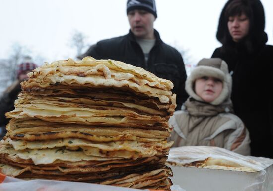 Broad Pancake Week celebrated in Suzdal
