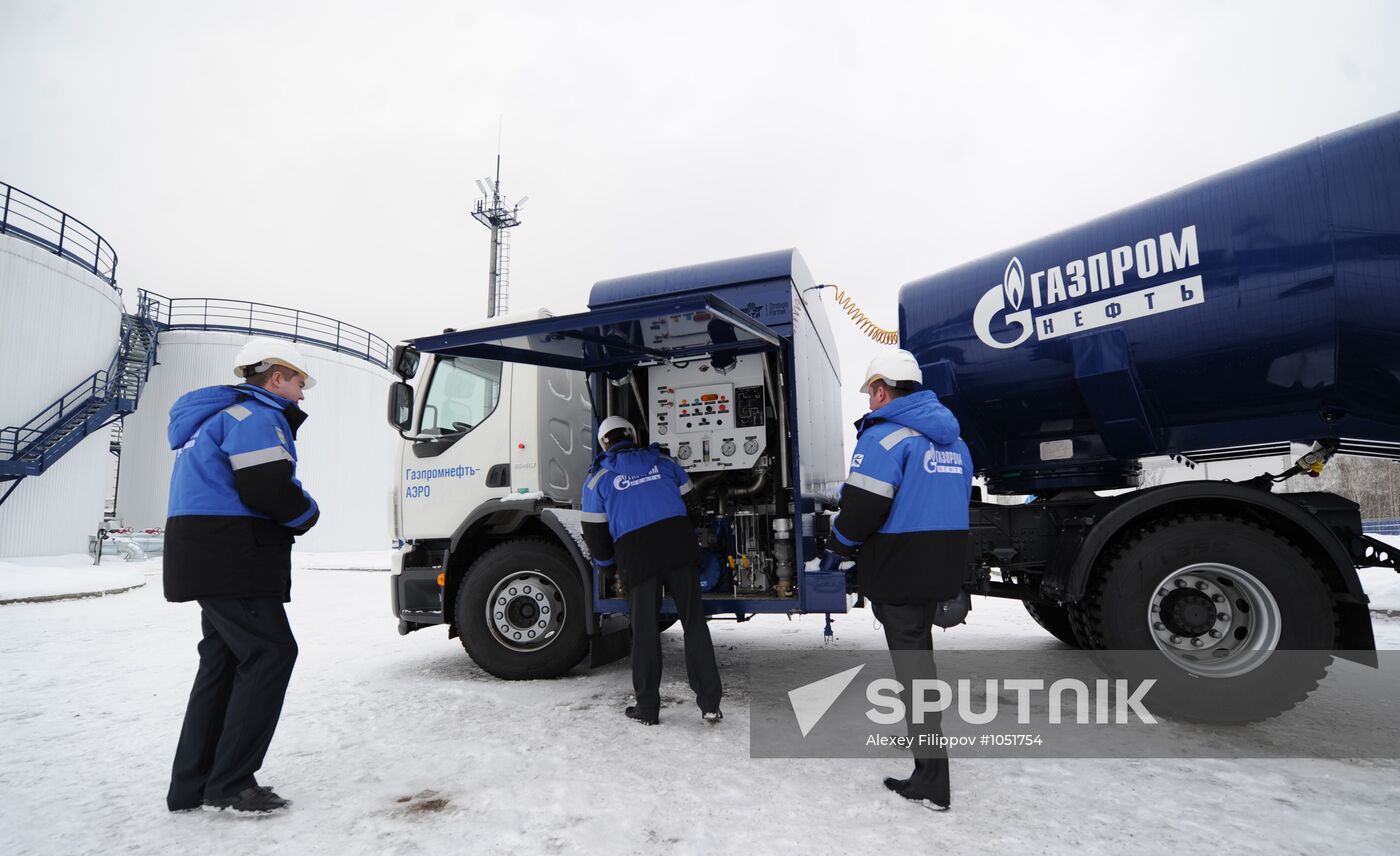 Aircraft fueling and dispensing facility opened