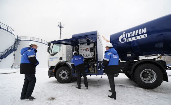 Aircraft fueling and dispensing facility opened
