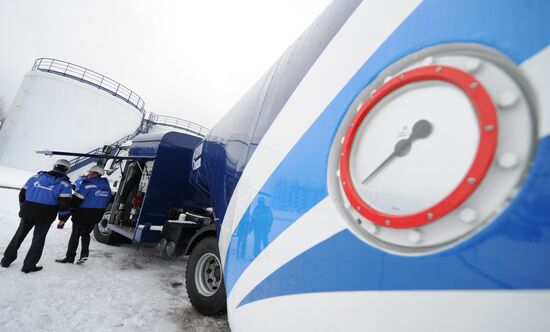 Aircraft fueling and dispensing facility opened