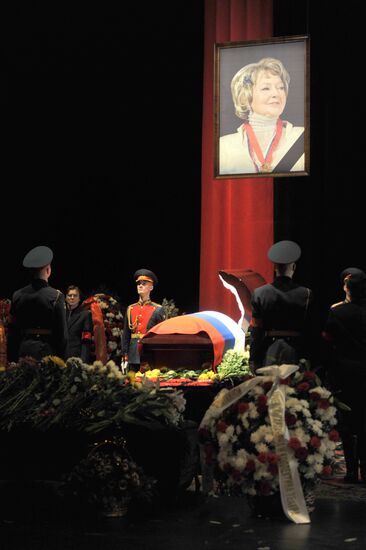 Final farewell paid to actress Ludmila Kasatkina