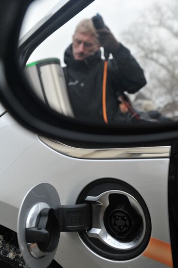 Electric vehicle charging stations open in Moscow