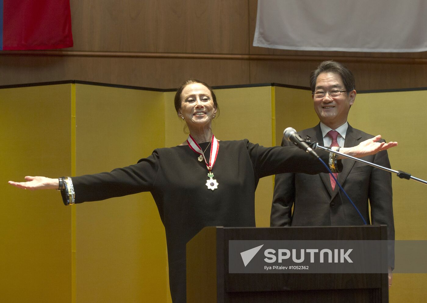M. Plisetskaya and Y. Solomin honored with Orders of Rising Sun