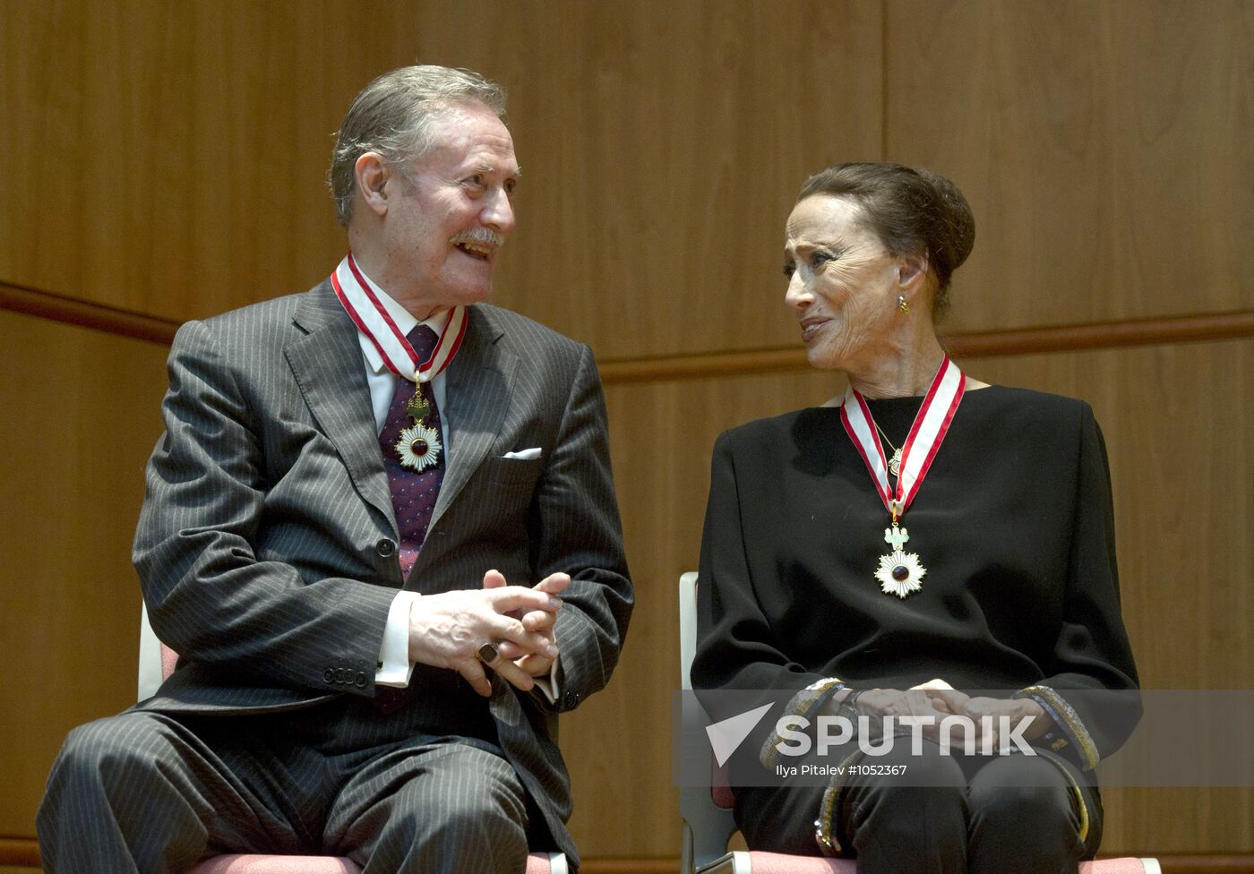 M. Plisetskaya and Y. Solomin honored with Orders of Rising Sun