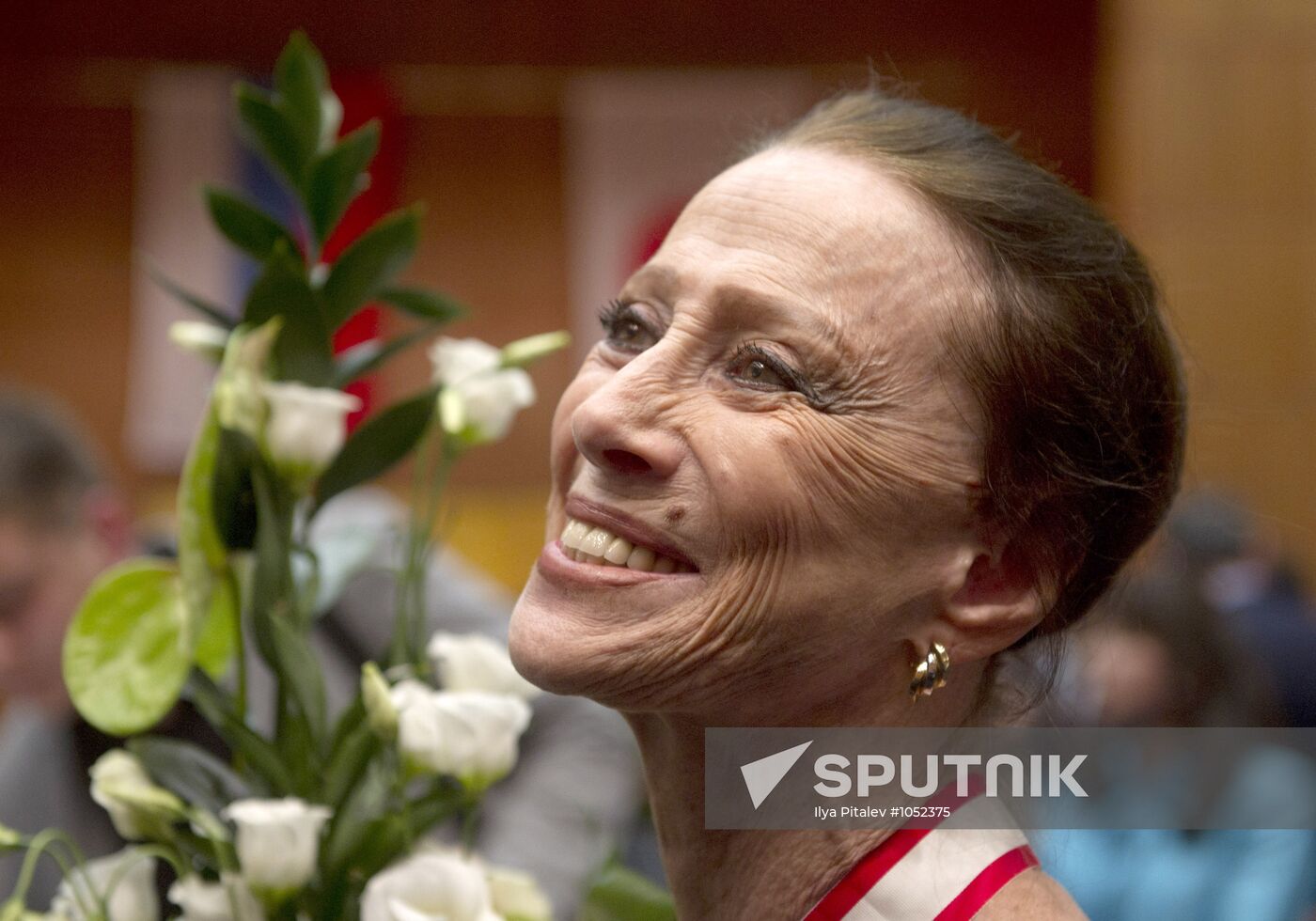 M. Plisetskaya and Y. Solomin honored with Orders of Rising Sun