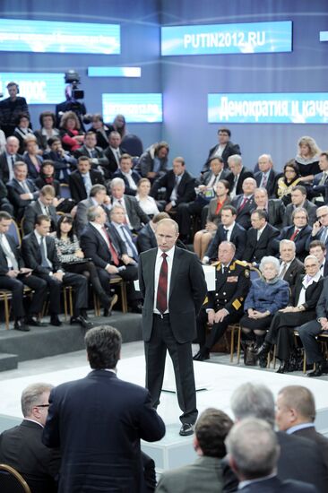 Putin meets with his representatives, Popular Front members and
