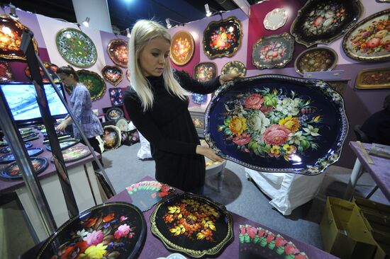 Exhibition of handicrafts "Ladya 2012" at Expocenter