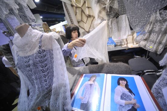 Exhibition of handicrafts "Ladya 2012" at Expocenter