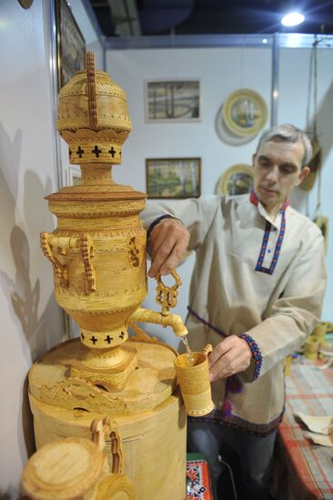 Exhibition of handicrafts "Ladya 2012" at Expocenter
