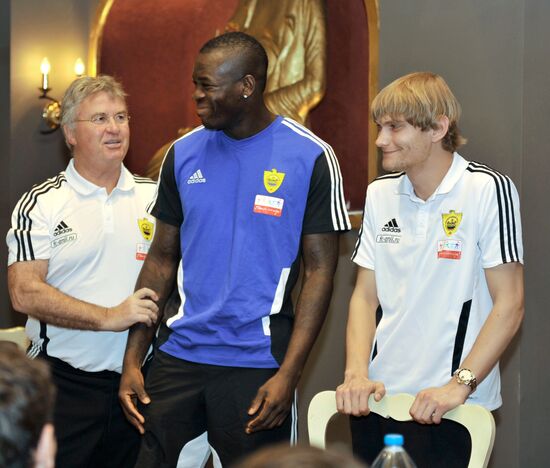 FC Anzhi defender Christopher Samba