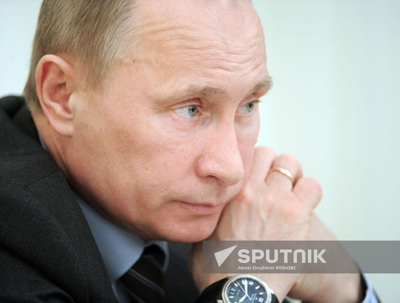 Vladimir Putin conducts Government presidium meeting
