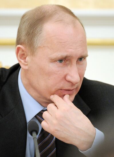 Vladimir Putin conducts Government presidium meeting