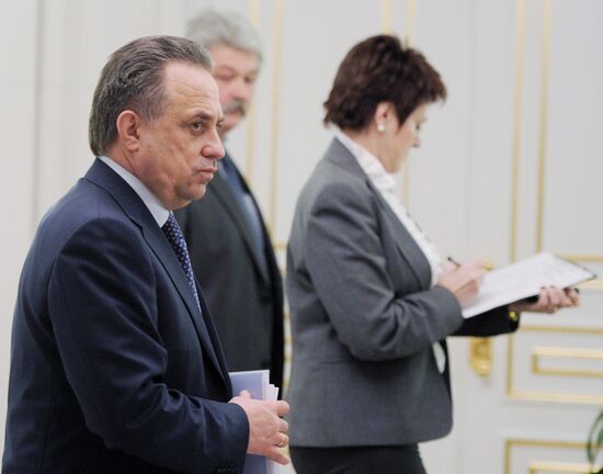 Vladimir Putin conducts Government Presidium meeting