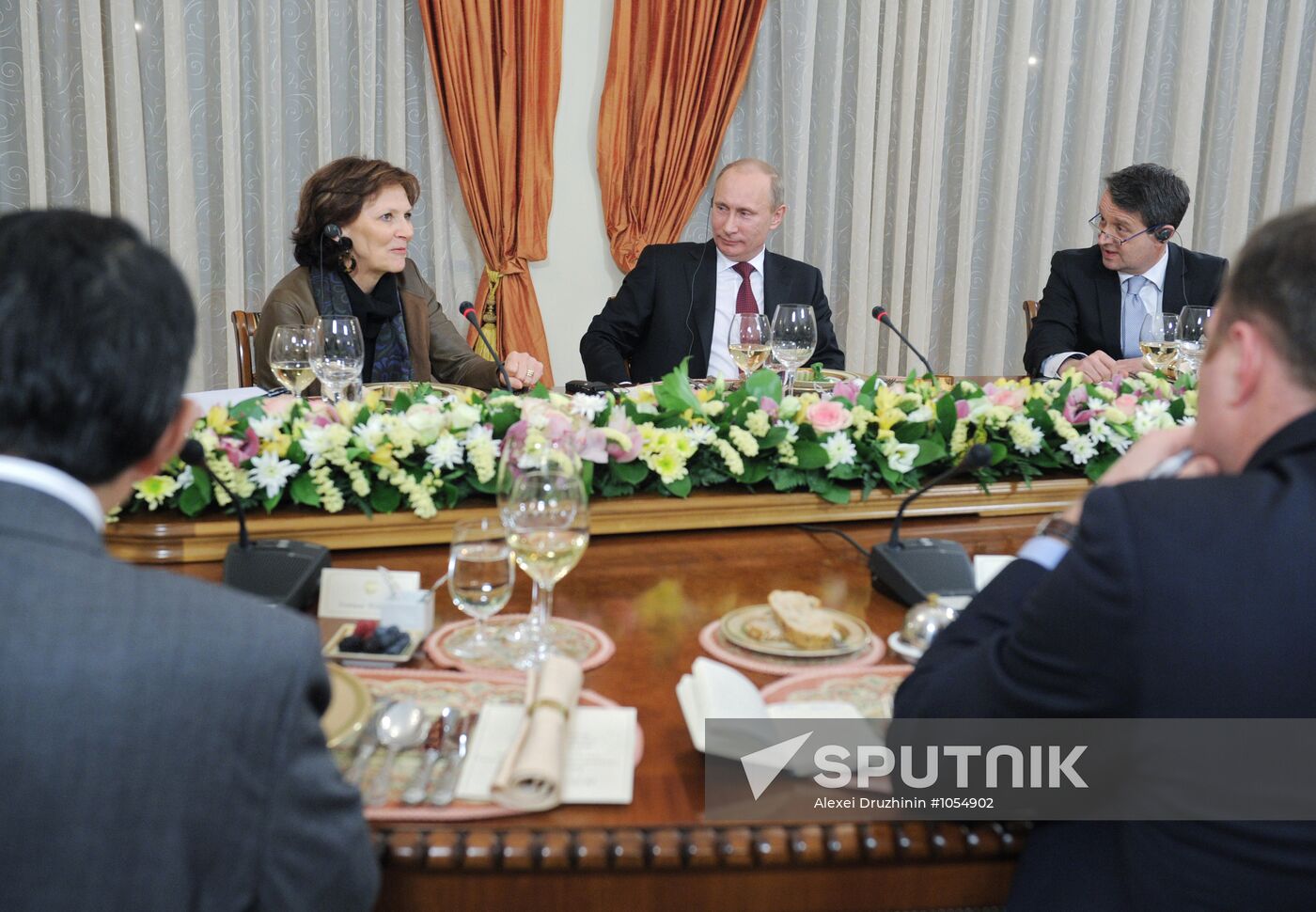 V. Putin meets editors of leading international publications