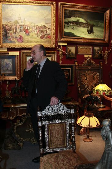 Opening of Russian Antique Salon