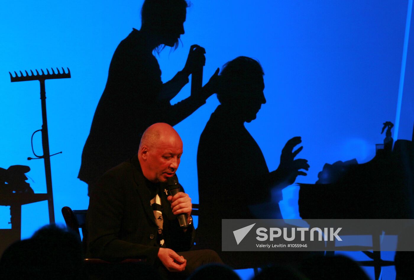 The Citizen Poet newsical in London