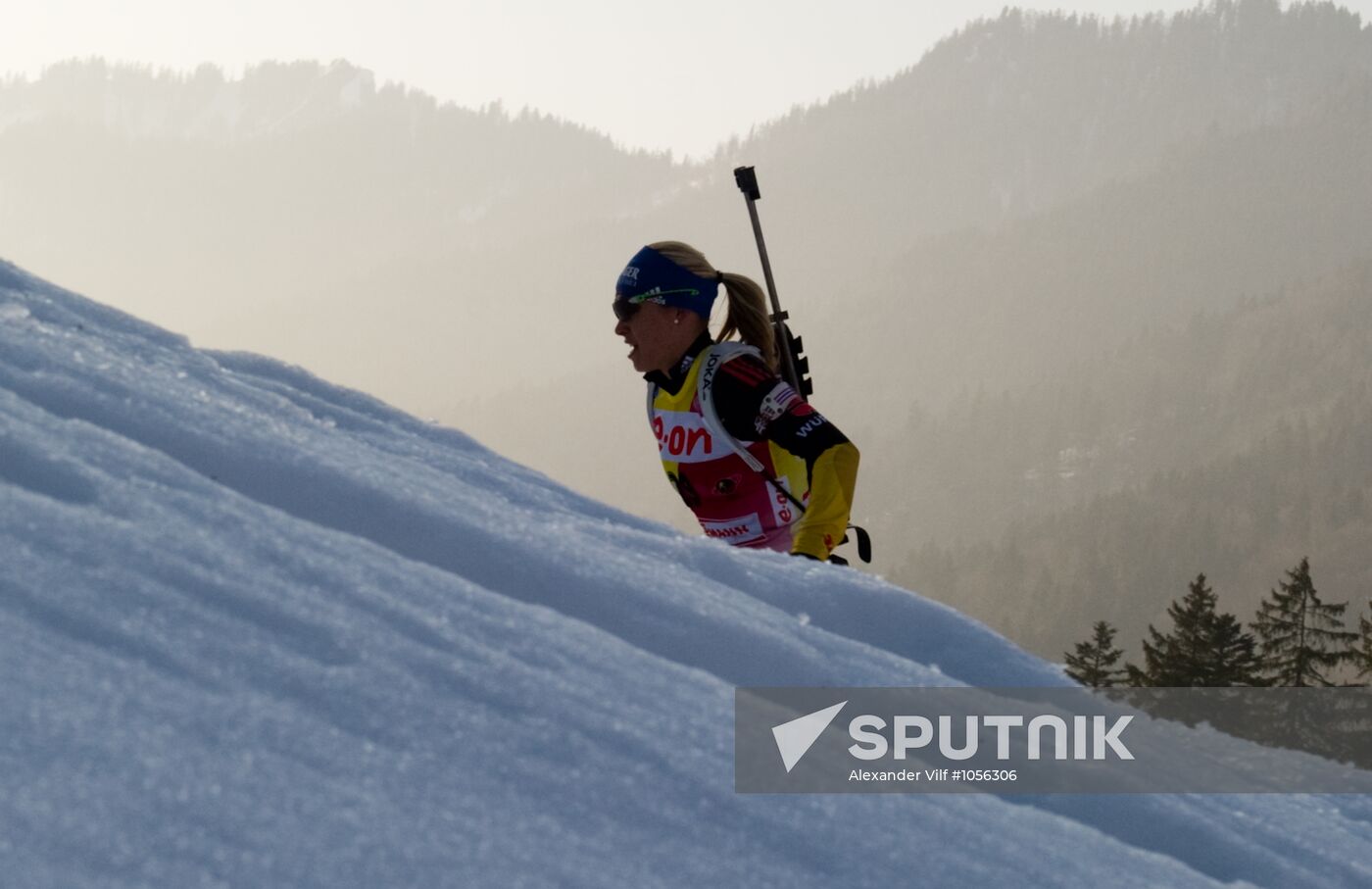 Biathlon. IBU Biathlon World Championships 2012. Women's sprint