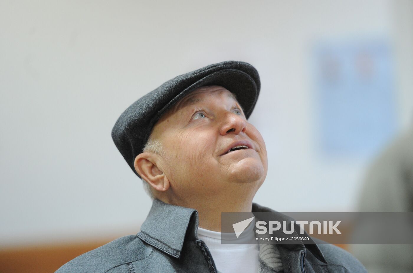 Yury Luzhkov votes in Russian presidential election