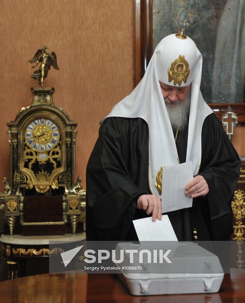 Patriarch Kirill votes in Russian presidential election