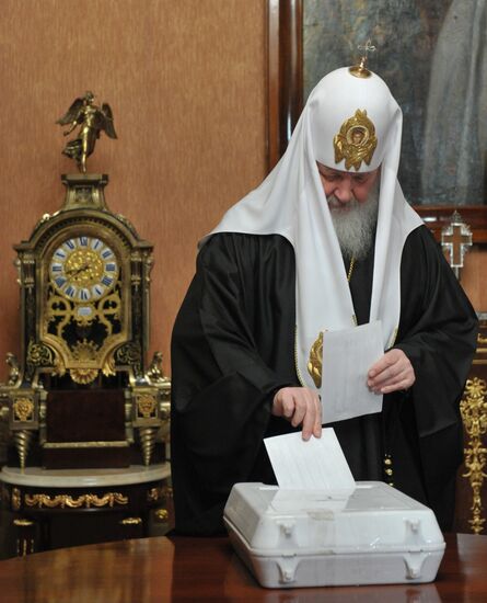 Patriarch Kirill votes in Russian presidential election